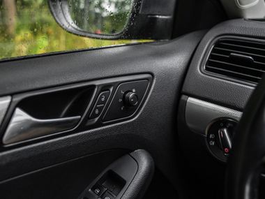 Volkswagen Jetta 2016 года, 172 681 км - вид 11