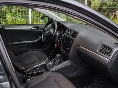 Volkswagen Jetta 2016 года, 172 681 км - вид 13