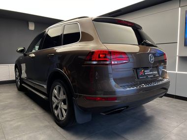 Volkswagen Touareg 2014 года, 183 741 км - вид 7