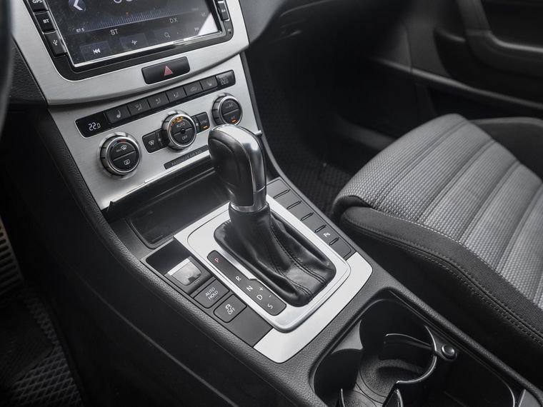 Volkswagen Passat CC 2013 года, 226 469 км - вид 9
