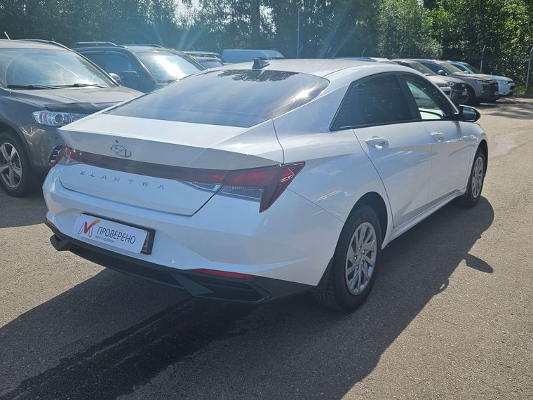 Hyundai Elantra 2021 года, 89 797 км - вид 4