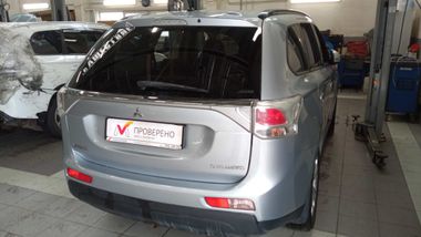 Mitsubishi Outlander 2012 года, 244 595 км - вид 3