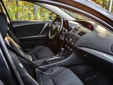 Mazda 3 2012 года, 257 318 км - вид 11