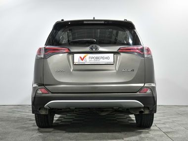 Toyota RAV4 2018 года, 231 640 км - вид 5