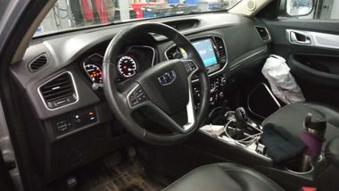 Geely Emgrand X7 2020 года, 69 892 км - вид 5