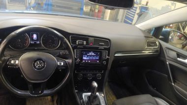 Volkswagen Golf 2014 года, 167 644 км - вид 5
