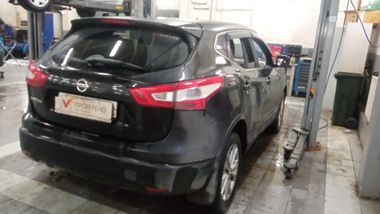 Nissan Qashqai 2014 года, 200 736 км - вид 3