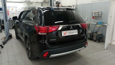 Mitsubishi Outlander 2017 года, 124 679 км - вид 4