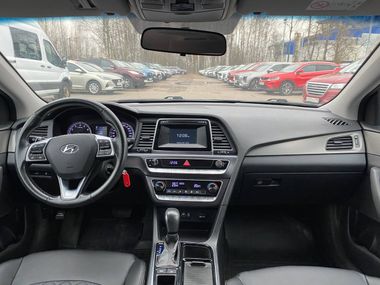 Hyundai Sonata 2018 года, 291 356 км - вид 8