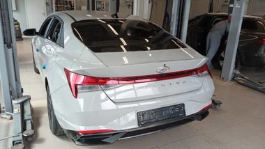 Hyundai Elantra 2022 года, 8 347 км - вид 4