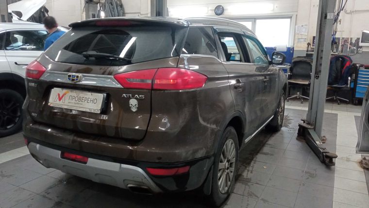 Geely Atlas 2019 года, 174 103 км - вид 3