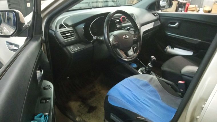 Kia Rio 2014 года, 100 173 км - вид 5