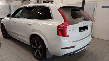 Volvo XC90 2017 года, 140 730 км - вид 4