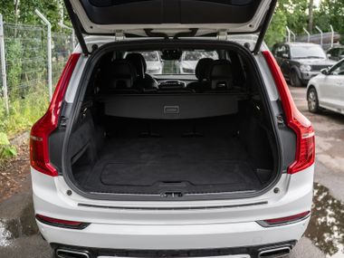 Volvo XC90 2017 года, 140 730 км - вид 18