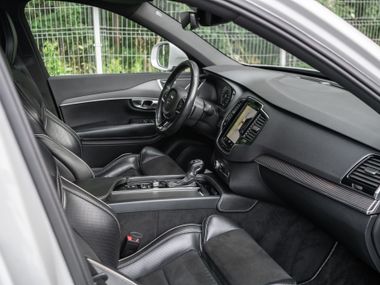 Volvo XC90 2017 года, 140 730 км - вид 16