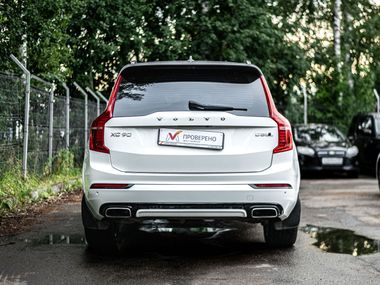 Volvo XC90 2017 года, 140 730 км - вид 4