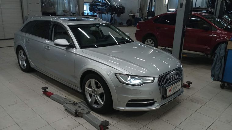 Audi A6 Allroad Quattro 2012 года, 141 029 км - вид 3