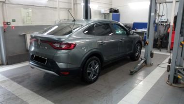 Renault Arkana 2021 года, 186 000 км - вид 3