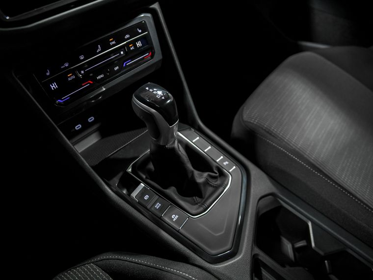 Volkswagen Tiguan 2022 года, 15 355 км - вид 11