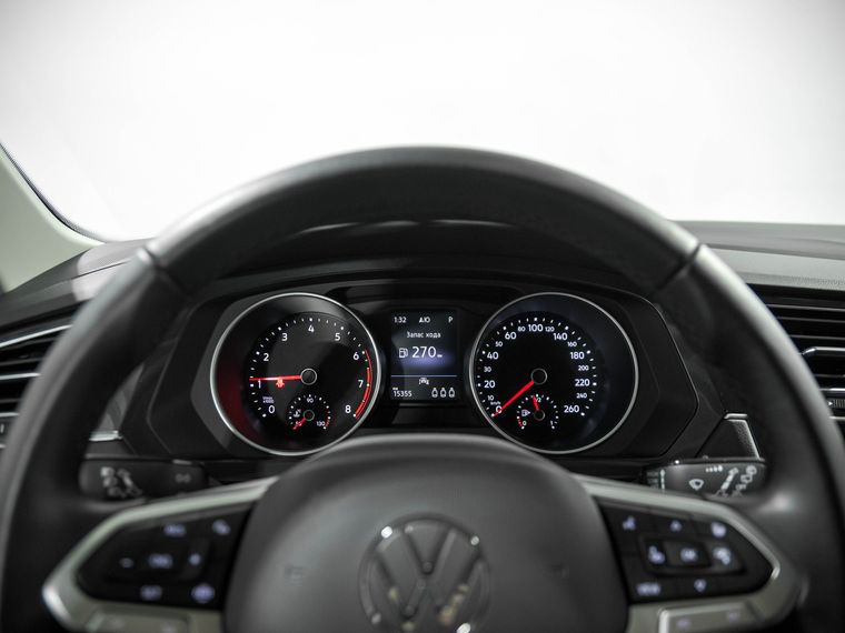 Volkswagen Tiguan 2022 года, 15 355 км - вид 7