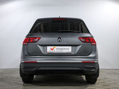 Volkswagen Tiguan 2022 года, 15 355 км - вид 5