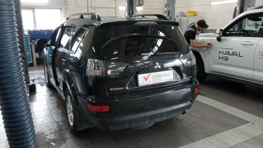 Mitsubishi Outlander 2011 года, 149 320 км - вид 4