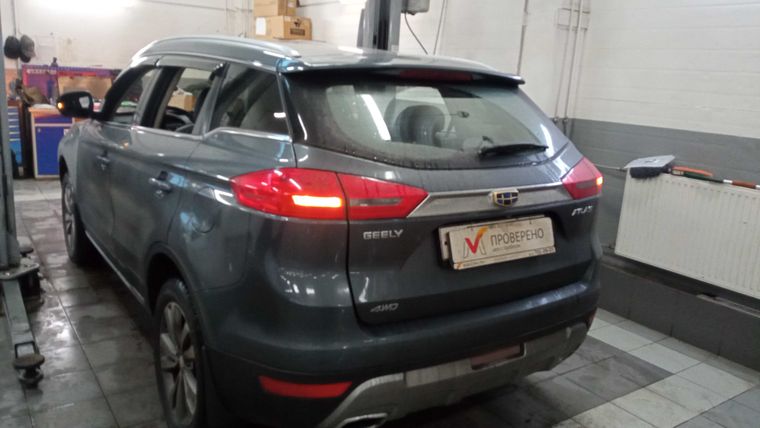 Geely Atlas 2019 года, 80 000 км - вид 4