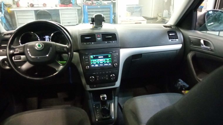 Skoda Yeti 2014 года, 208 354 км - вид 5 Skoda Yeti 2014 года, 208 354 км - вид 5