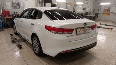 Kia Optima 2018 года, 148 754 км - вид 4