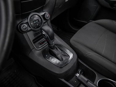 Ford Fiesta 2016 года, 191 502 км - вид 8