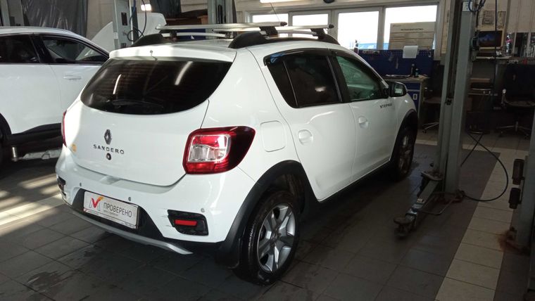 Renault Sandero Stepway 2021 года, 26 993 км - вид 3