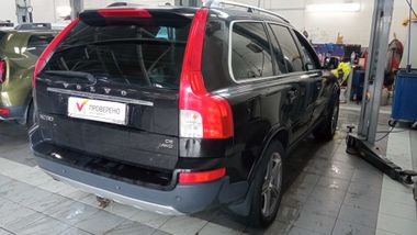 Volvo XC90 2010 года, 132 768 км - вид 3