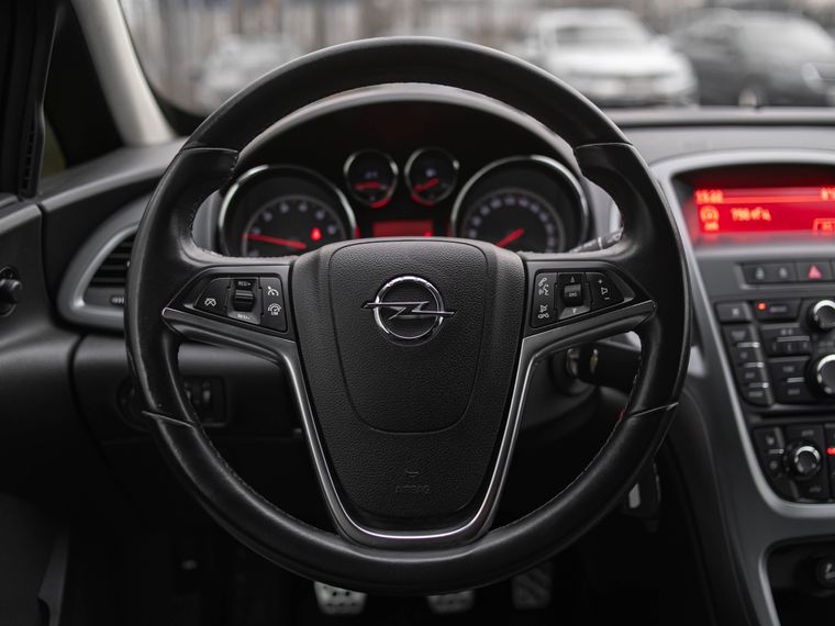 Opel Astra GTC 2012 года, 174 460 км - вид 6