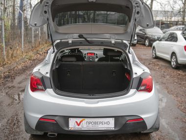 Opel Astra GTC 2012 года, 174 460 км - вид 12