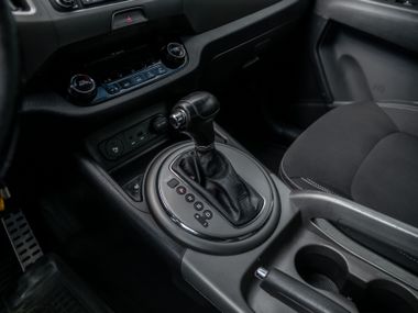 KIA Sportage 2014 года, 213 341 км - вид 10