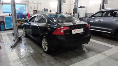 Volvo S60 2012 года, 215 203 км - вид 3