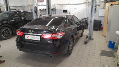 Toyota Camry 2022 года, 60 000 км - вид 3