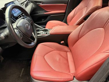 Toyota Camry 2022 года, 60 000 км - вид 11