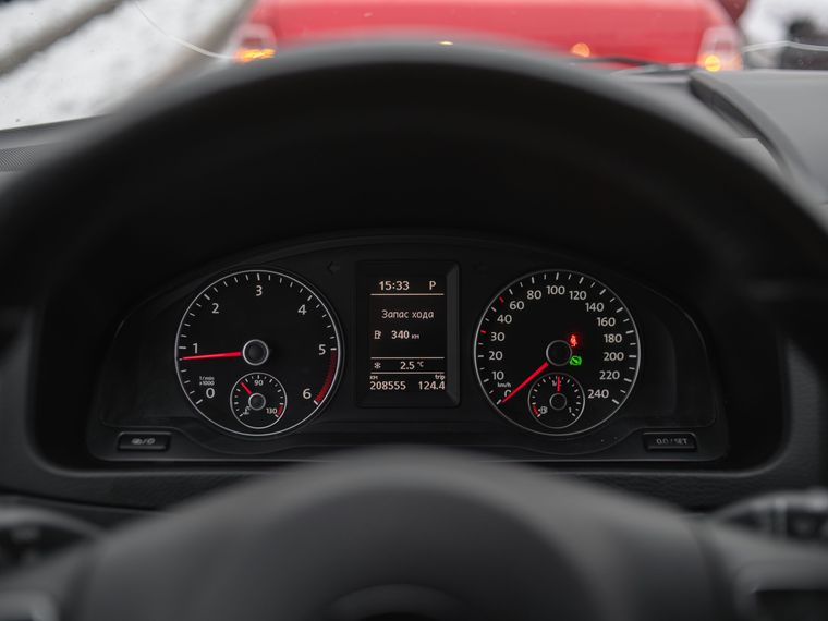 Volkswagen Multivan 2012 года, 208 554 км - вид 5