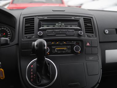 Volkswagen Multivan 2012 года, 208 554 км - вид 7