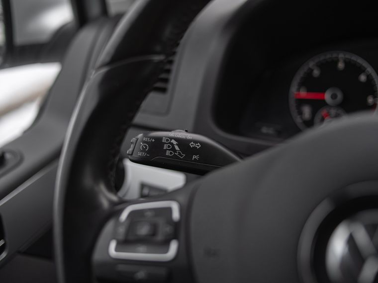 Volkswagen Multivan 2012 года, 208 554 км - вид 6