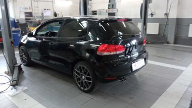 Volkswagen Golf 2011 года, 110 564 км - вид 4