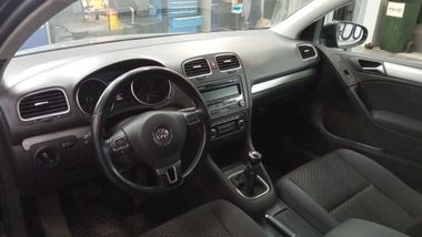 Volkswagen Golf 2011 года, 110 564 км - вид 5