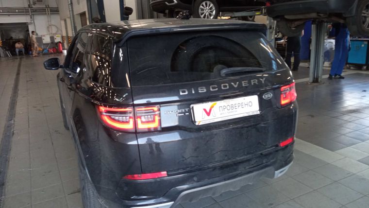 Land Rover Discovery Sport 2019 года, 107 114 км - вид 4