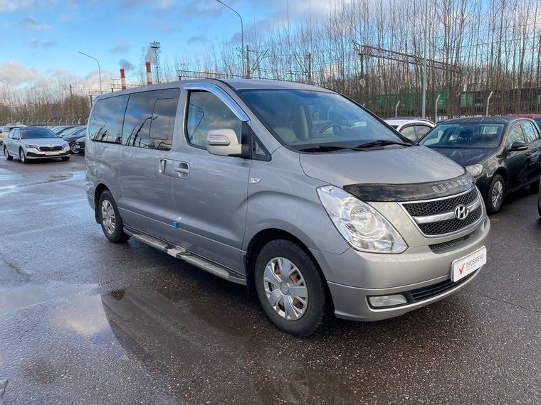 Hyundai Grand Starex 2015 года, 129 119 км - вид 4