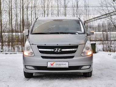 Hyundai Grand Starex 2015 года, 130 048 км - вид 3