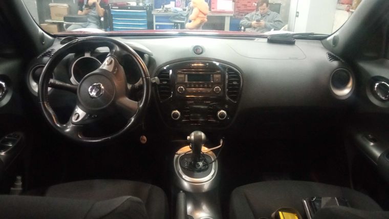 Nissan Juke 2011 года, 169 767 км - вид 5