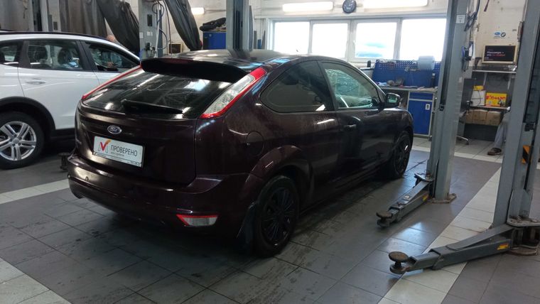 Ford Focus 2010 года, 132 552 км - вид 3