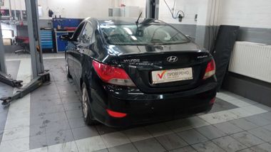 Hyundai Solaris 2012 года, 292 343 км - вид 4