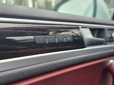 Volkswagen Touareg 2017 года, 229 990 км - вид 11